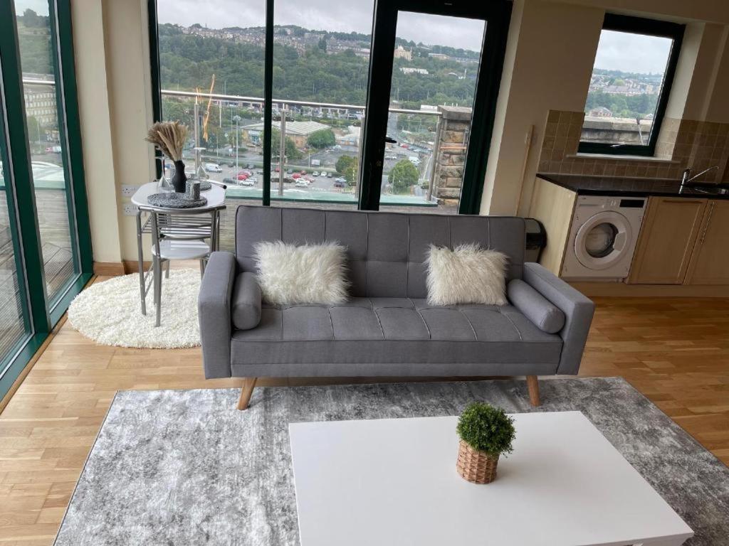 2 Bedrooms, 2 Bathrooms Stunning Penthouse City View Bradford  Exterior photo